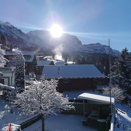Apartment Chalet Im Sunnigen Usblick Wengen Exterior photo