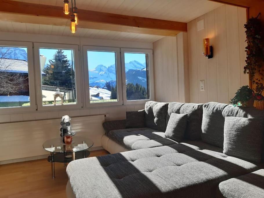 Apartment Chalet Im Sunnigen Usblick Wengen Exterior photo